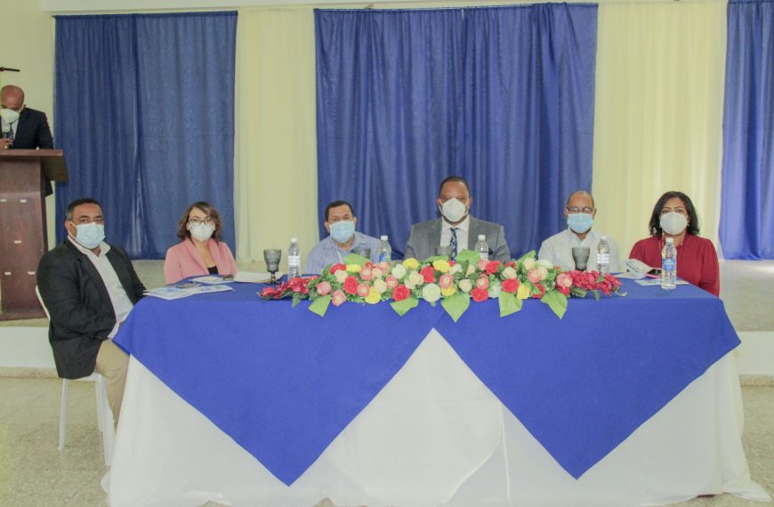 Hospital Alejandro Cabral presenta Gu&iacute;a Farmacoterapeutica