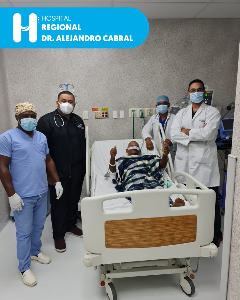 Lee más sobre el artículo Realizan novedosa intervención quirúrgica en el Hospital Regional Dr. Alejandro Cabral